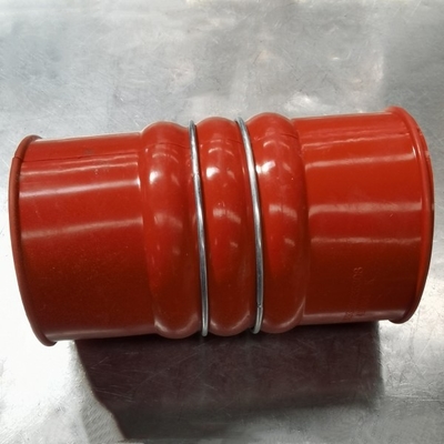 De Vrachtwagen Extra Intercooler van Sinotrukhowo Rubberslang DZ93259535308