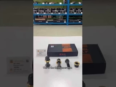 AZ9100410104 voorwielbout HOWO Truck Parts